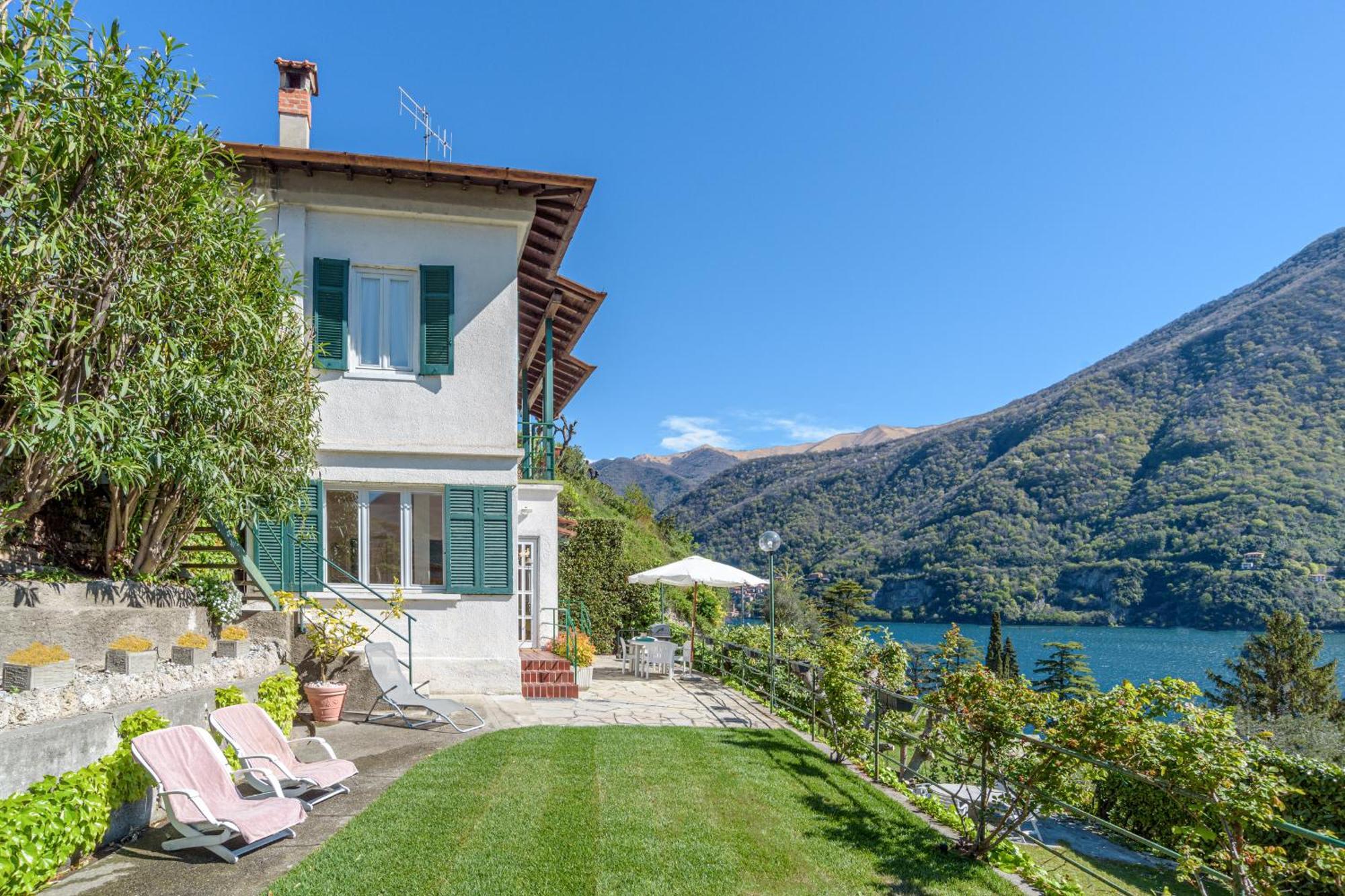 Casa Bambu - Splendida Vista Lago E Posto Auto Laglio Bagian luar foto