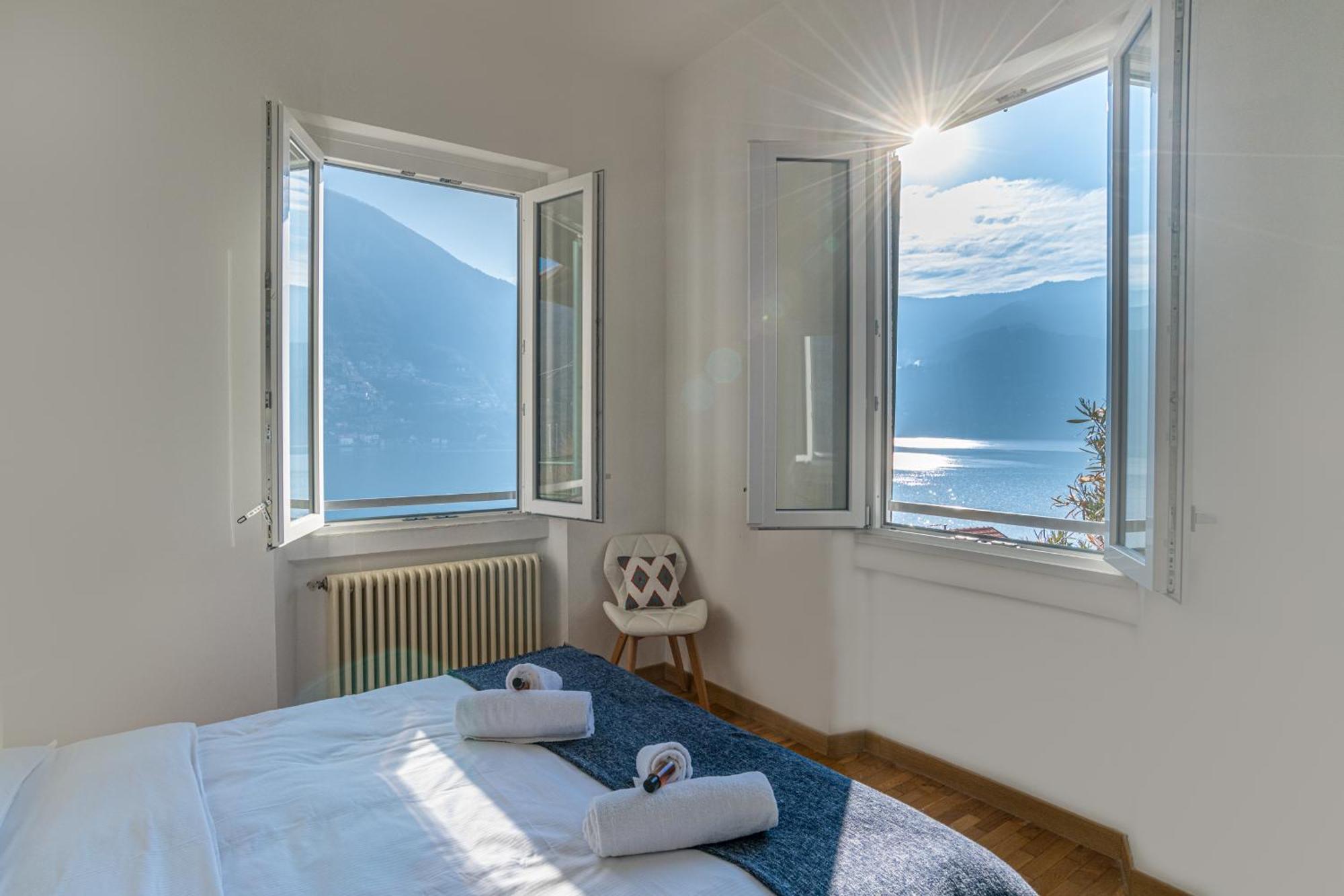 Casa Bambu - Splendida Vista Lago E Posto Auto Laglio Bagian luar foto